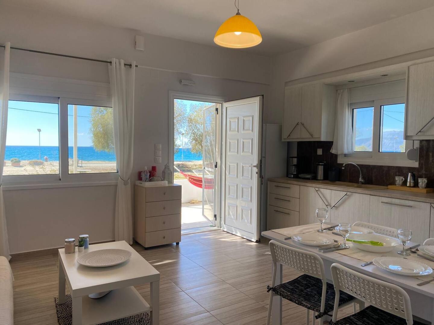 Zen Seaside Apartment Kalamaki  Eksteriør bilde